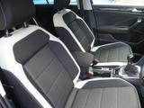 Volkswagen T-Roc Photo 16