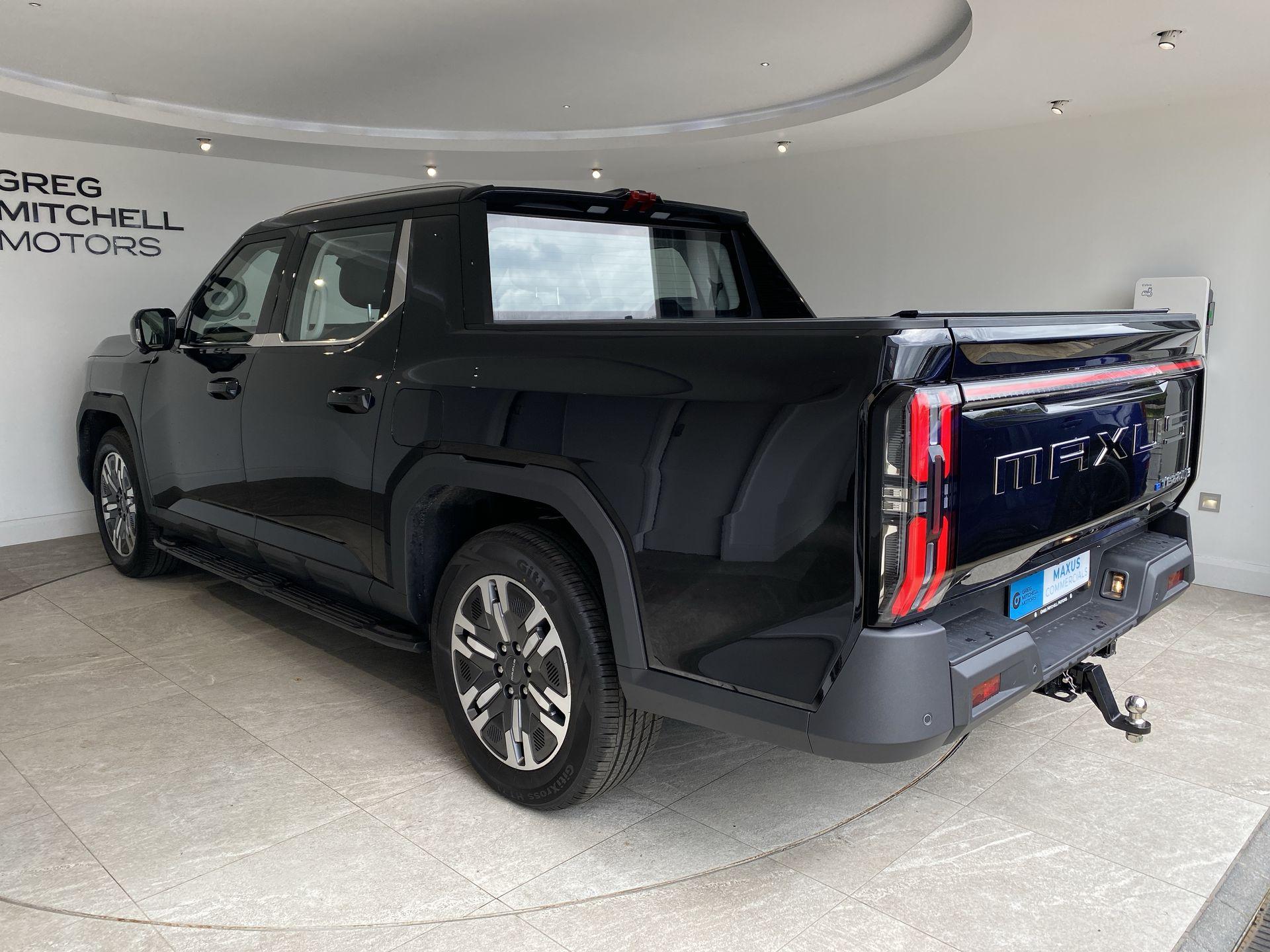 2026 MAXUS TERRON 9 E 325kW Premium Double Cab Pickup 102kWh Auto - vehicle photo 5 for sale on PureCar