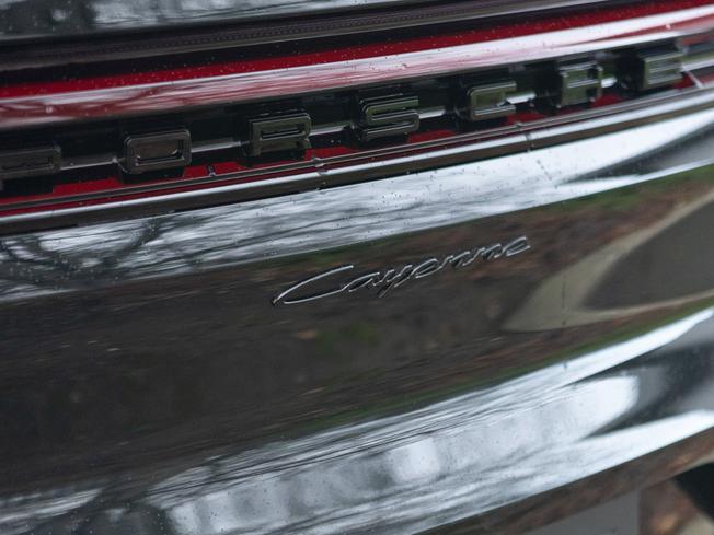 PORSCHE Cayenne Photo 32
