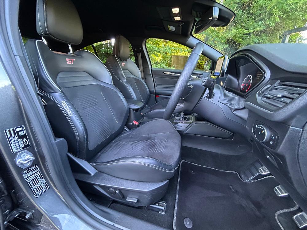 Used Ford Focus EF69JWW 28