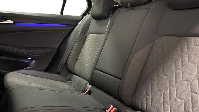 VOLKSWAGEN Golf Photo 7