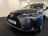 Lexus UX Photo 6