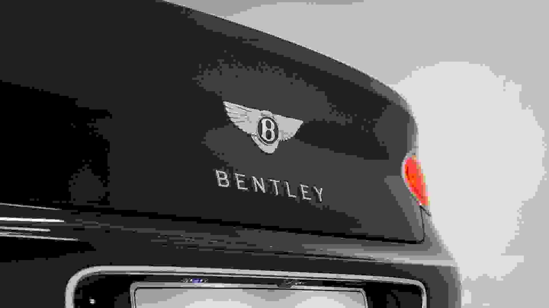 Bentley Continental GT Photo 41624a97-4e60-4cf6-aba2-fb7ac5d923b7.jpg