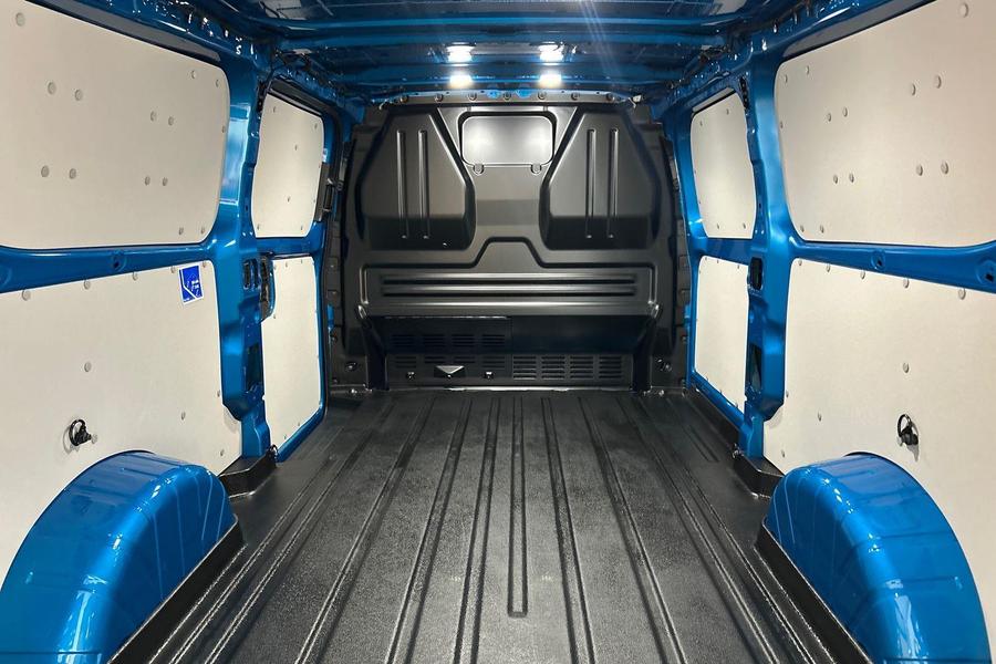 Ford TRANSIT CUSTOM Photo 4171448c-947e-44ad-a455-d9e1fb245eab.jpg