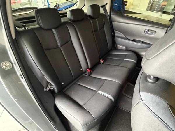Used Nissan Leaf LM72EOT 23