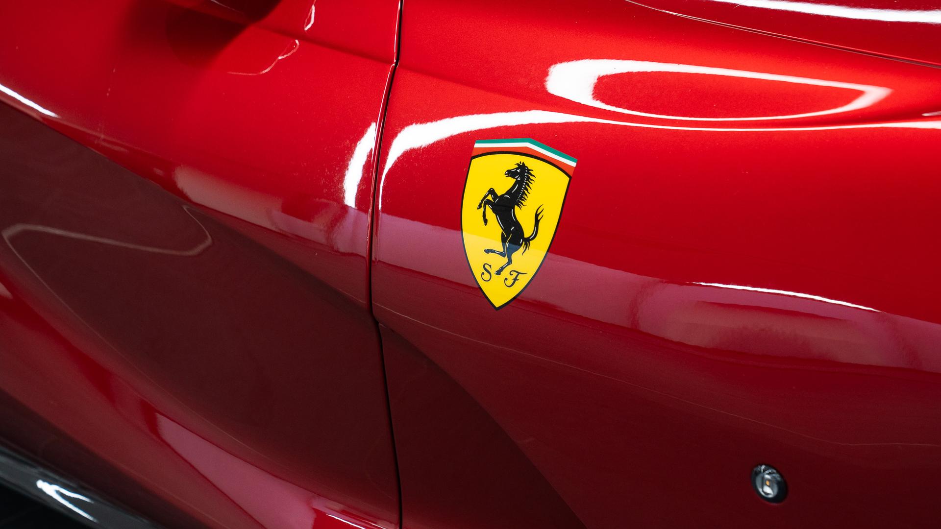 Ferrari 812 Superfast Photo 41879fac-9a2c-41ca-9012-31a86d0f263e.jpg