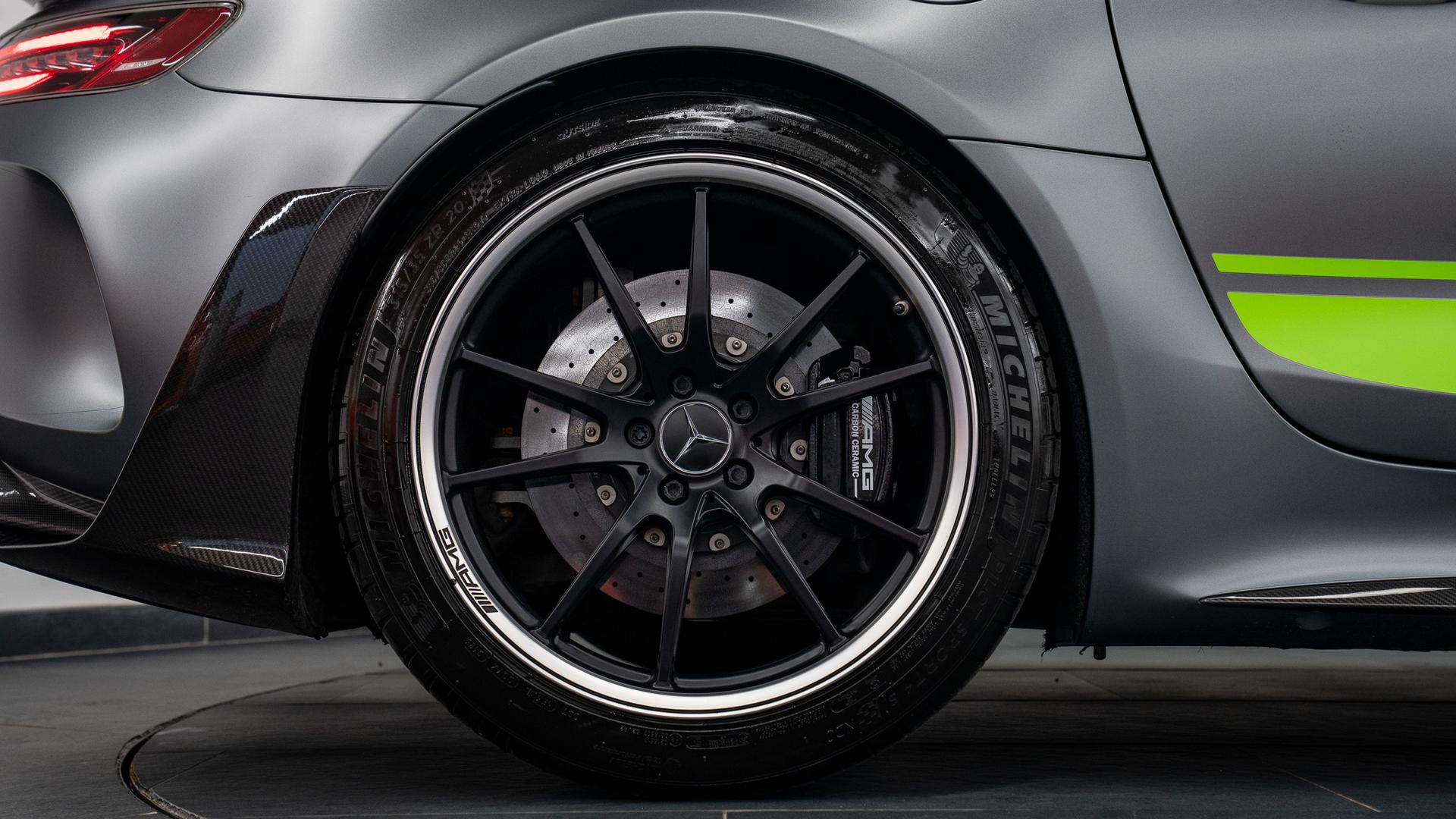 Mercedes-Benz AMG GT Photo 41922445-6f6d-4c5a-8af6-1d91d49444e1.jpg