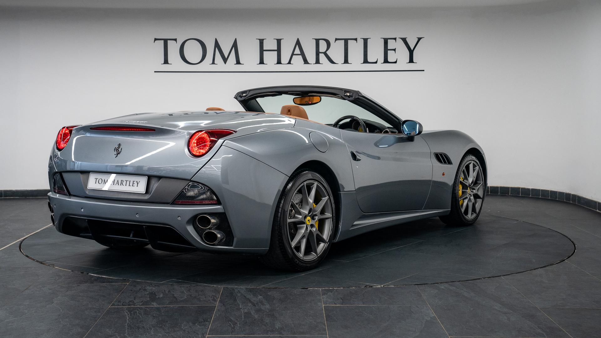 Ferrari California Photo 419c05bd-03ca-452f-955f-9225f3f020f4.jpg