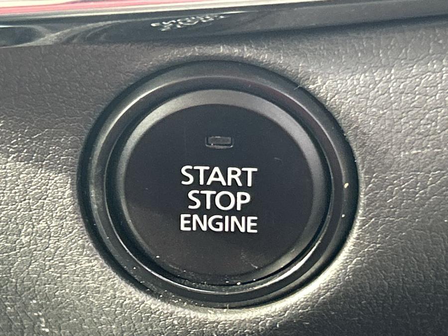Mazda CX-30 Photo 41a95c18-c2f2-4d21-b436-a922415c9d74.jpg
