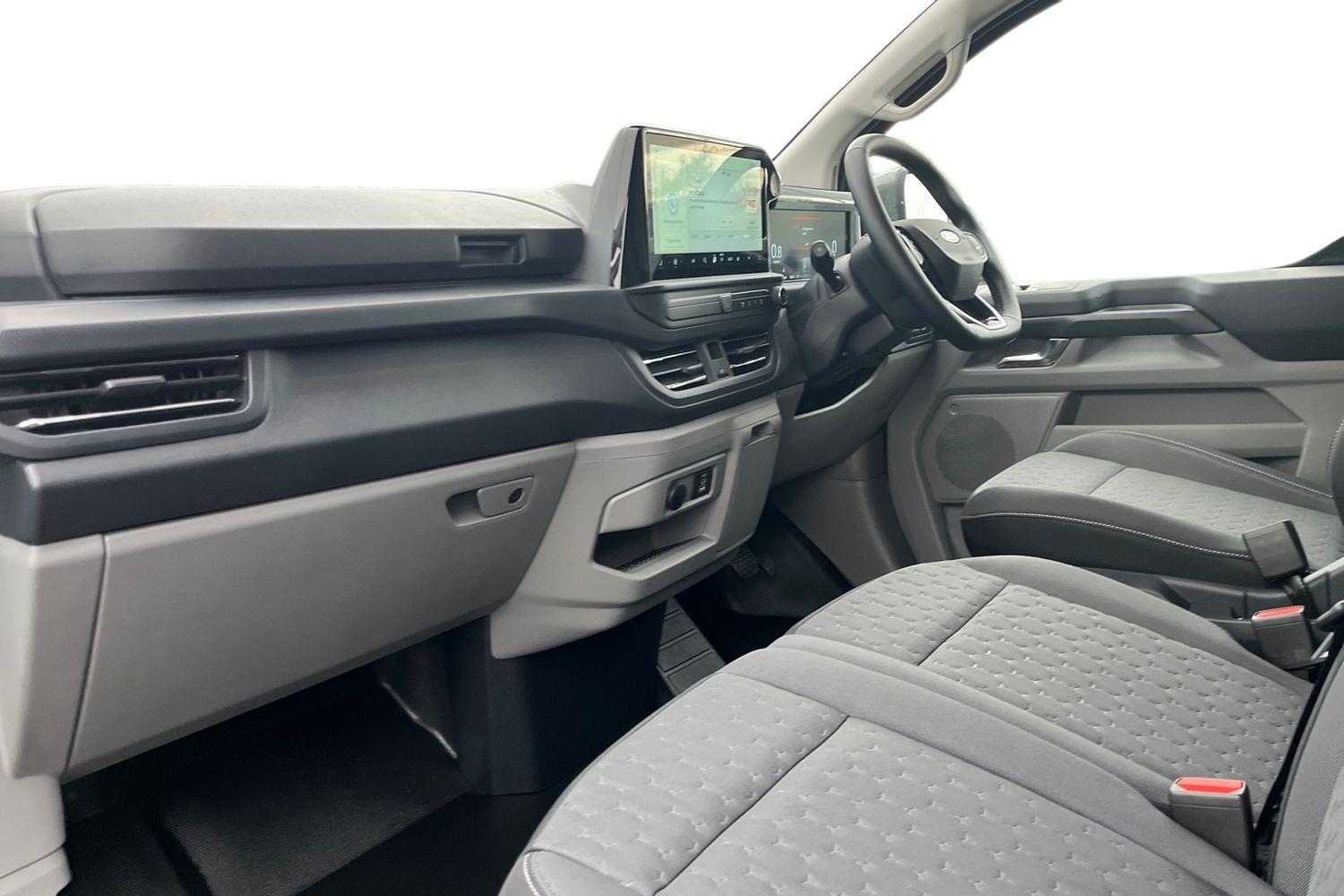 Ford TRANSIT CUSTOM Photo 3