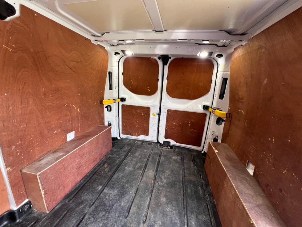 Ford Transit Custom Photo 41cbee45-979a-4810-bbdb-88534a64cc26.jpeg