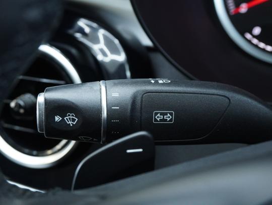 Mercedes-Benz C Class Photo 41cfca6a-280d-44dd-b269-d61dd4d73ffb.jpg