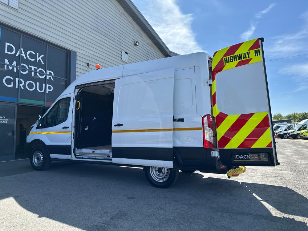Ford Transit Photo 41db8632-c42c-4530-aab2-ca219a7bebcf.jpg
