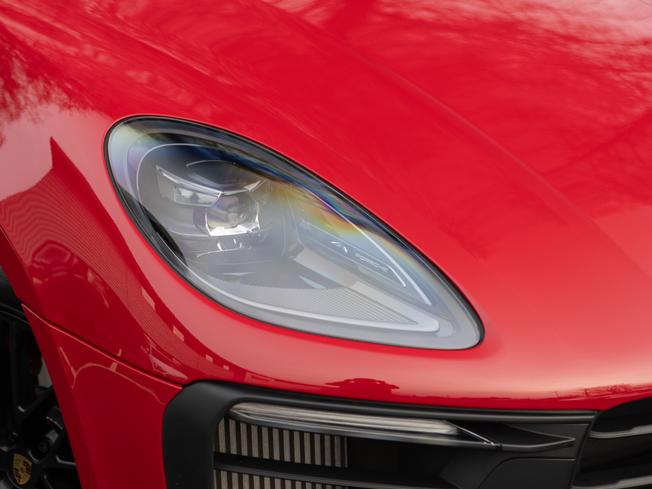 PORSCHE Macan Photo 38