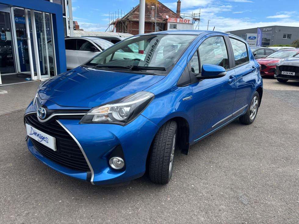 Toyota Yaris Photo 41f5e24c-16d8-4ecb-8716-f50e208ad918.JPEG