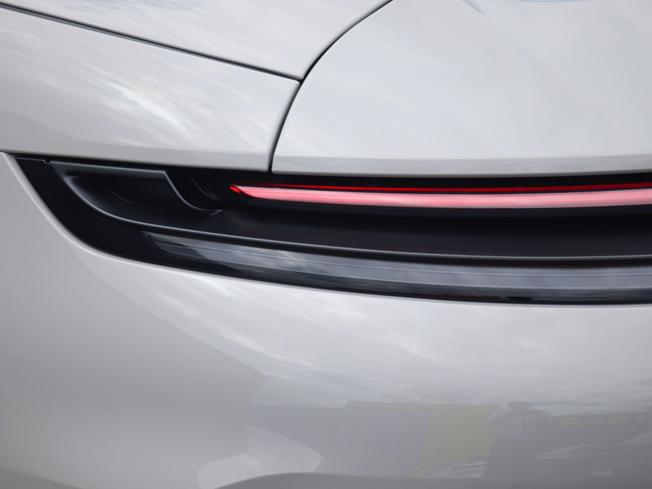 PORSCHE 911 Photo 12