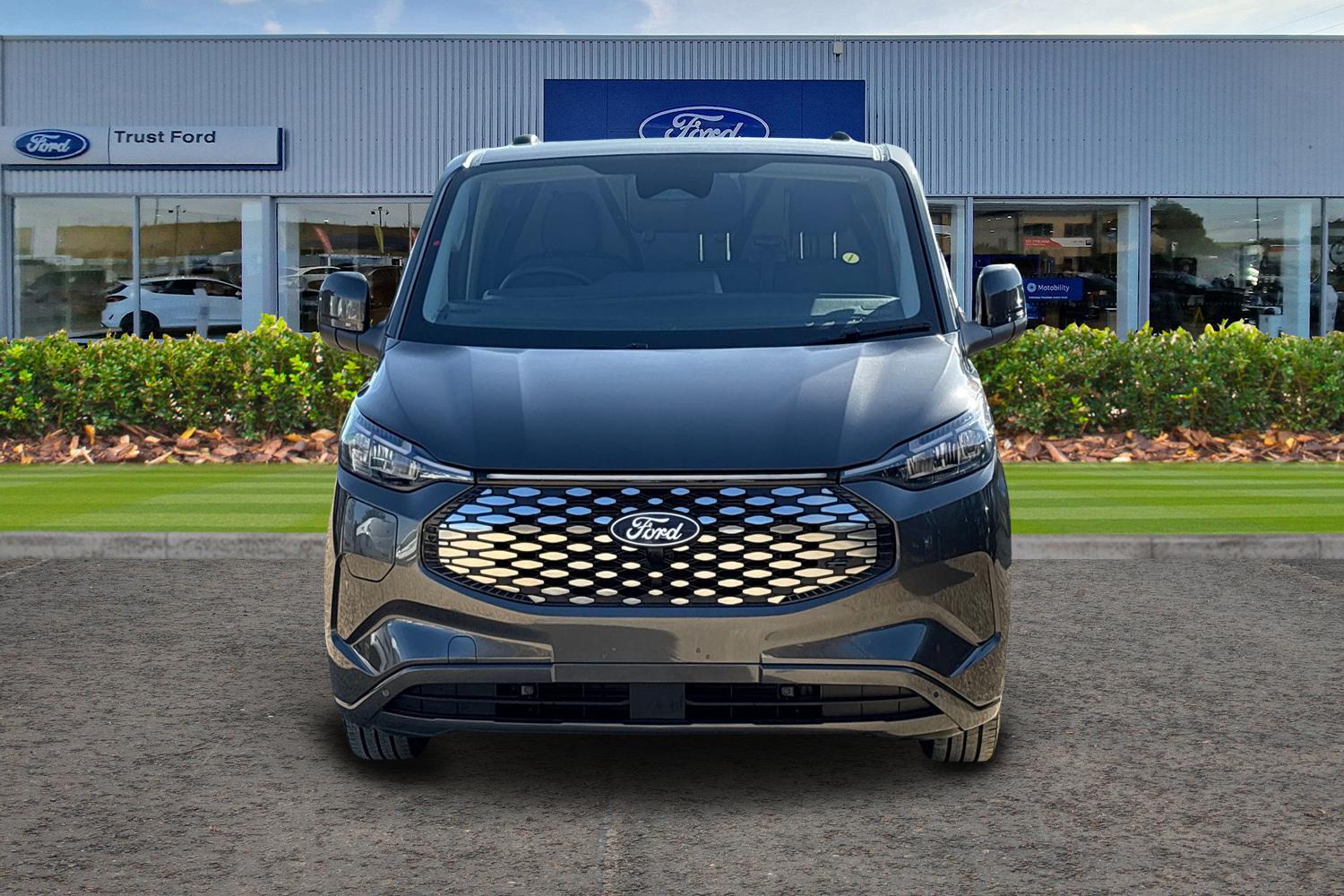 Ford E-TRANSIT CUSTOM Photo 11