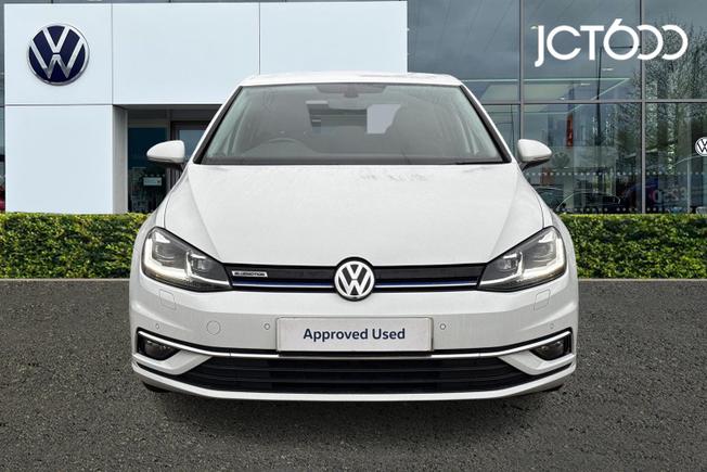 VOLKSWAGEN Golf Photo 6