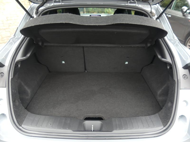 Nissan Juke Photo 4211c899-af1e-443f-a87a-234e88edadb5.jpg
