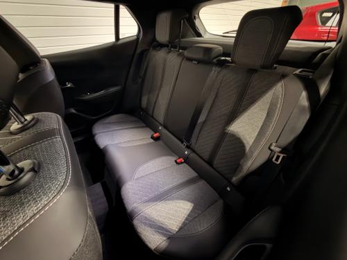 Peugeot E-2008 Photo 42152959-0b66-4565-ad18-e0bac7067b5d.jpeg