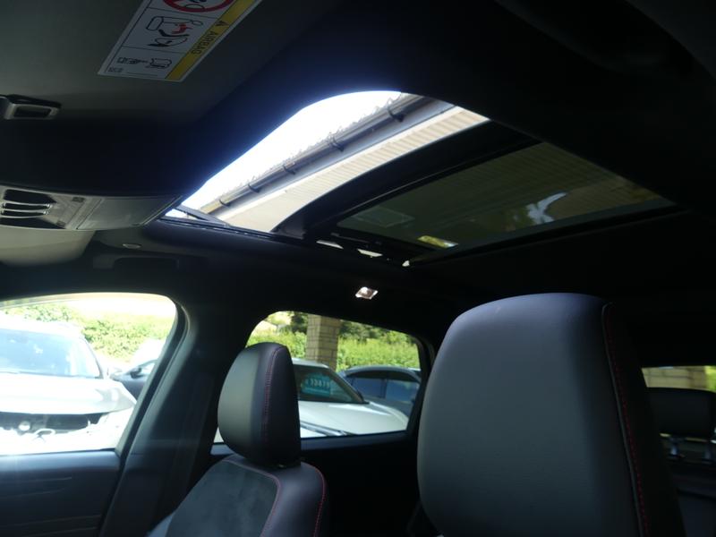 Ford Kuga Photo 421f6a13-6fe6-45cb-a59a-36006c8ee3c8.jpg