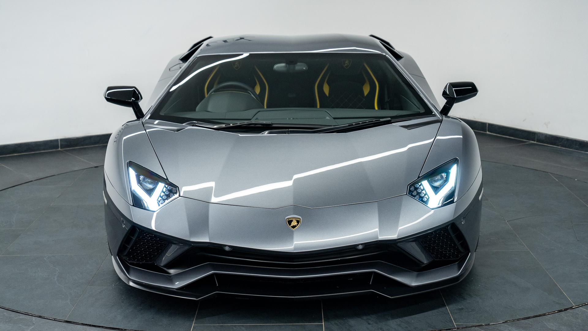 LAMBORGHINI Aventador Photo 42265dc4-d8f3-4a08-84c3-3ed49f9031f2.jpg