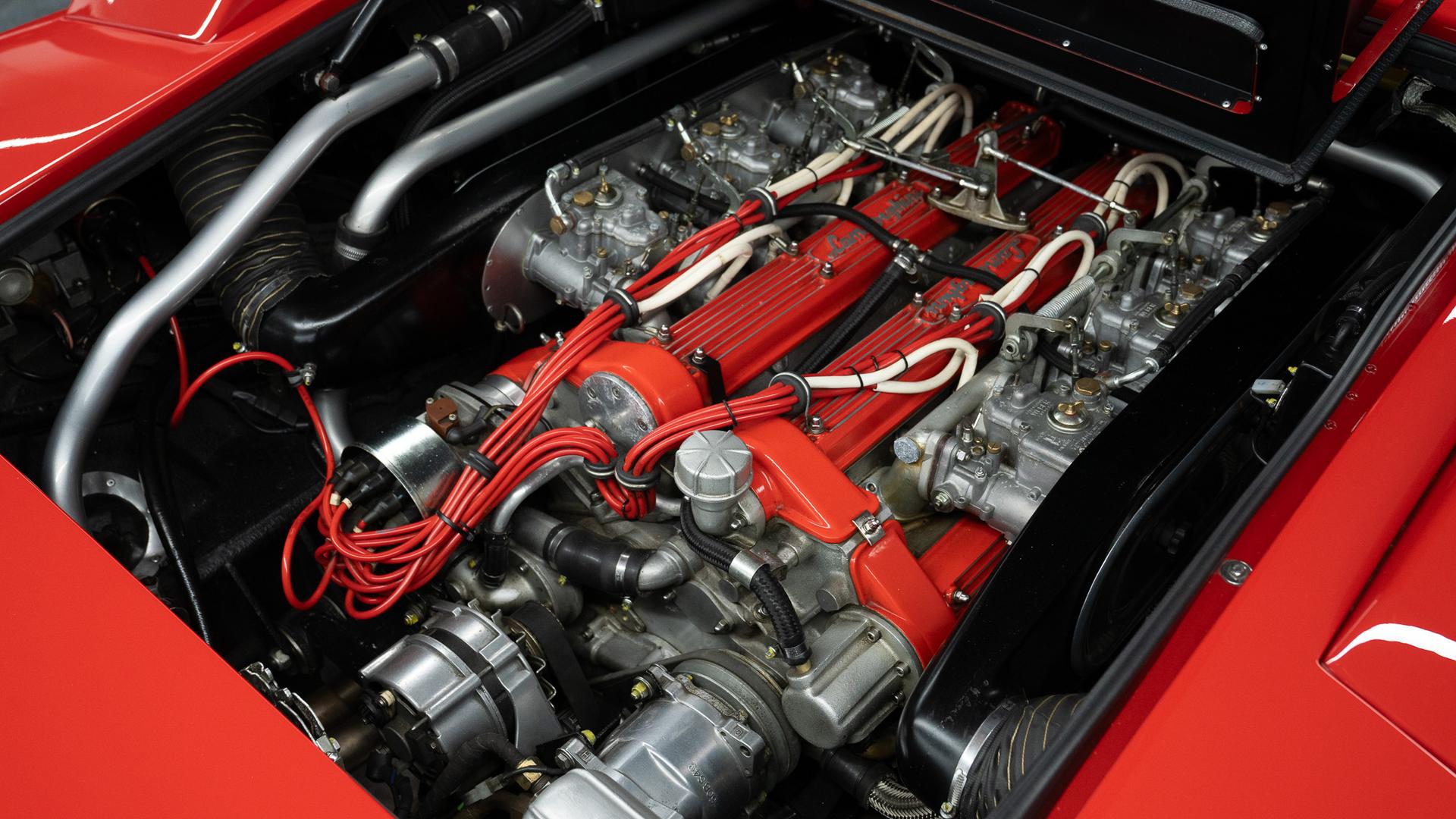 LAMBORGHINI Countach Photo 4241c0d5-0fe4-4932-99f2-6ce2aa3f416c.jpg