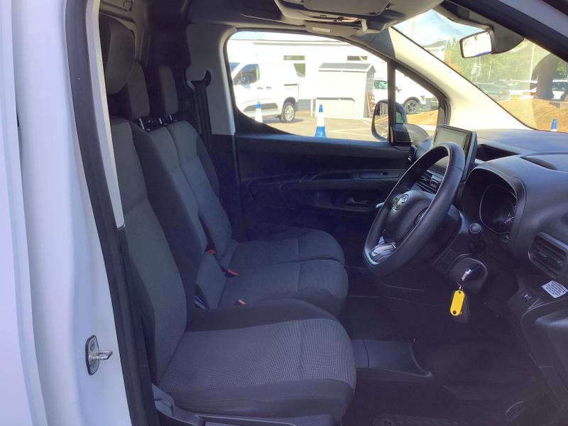 2022 22 TOYOTA PROACE