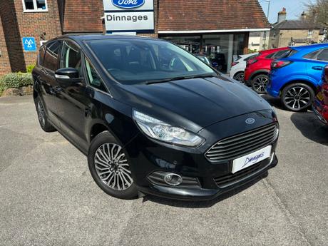 Used Ford S-MAX HT68AMX 1
