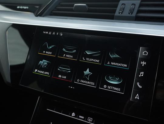 Audi e-tron Photo 426dee82-96d4-47ab-8bef-02f0cc8c2aa8.jpg
