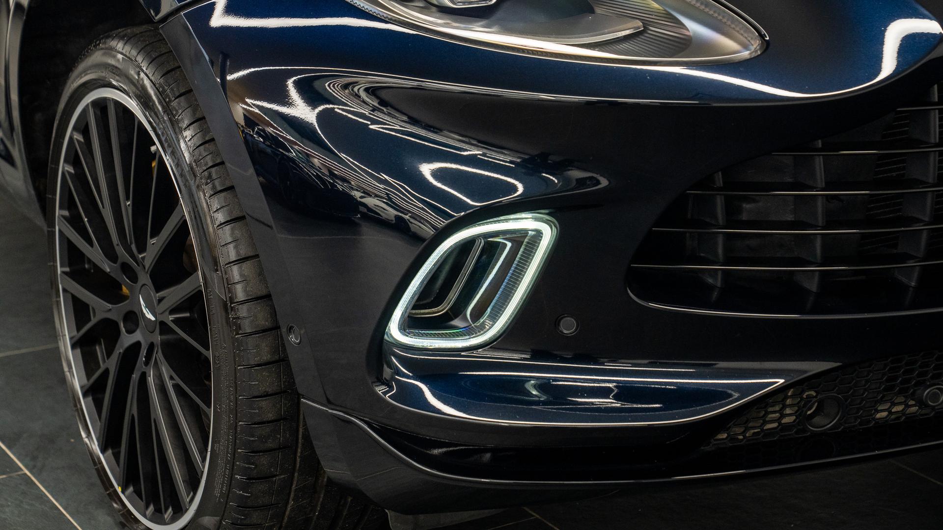 Aston Martin DBX Photo 427444df-417f-4165-a686-3ba985d0350f.jpg