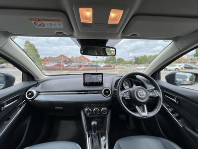 Mazda Mazda2 Photo 14