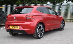 SEAT IBIZA Photo 3
