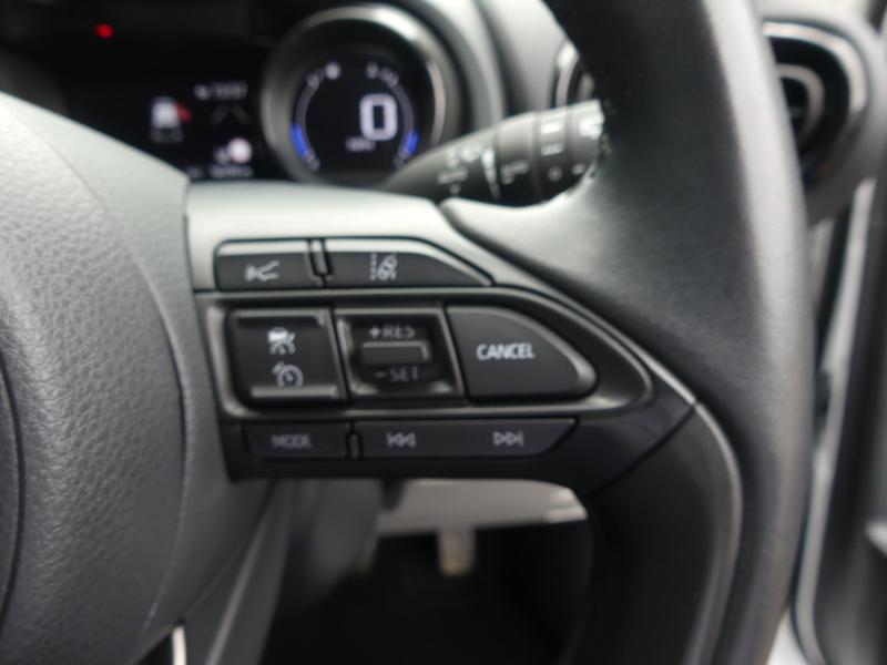 Toyota Yaris Photo 42999289-f4b2-4951-a79e-bdfe8307d25a.jpg