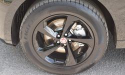 Jaguar F-PACE Photo 34