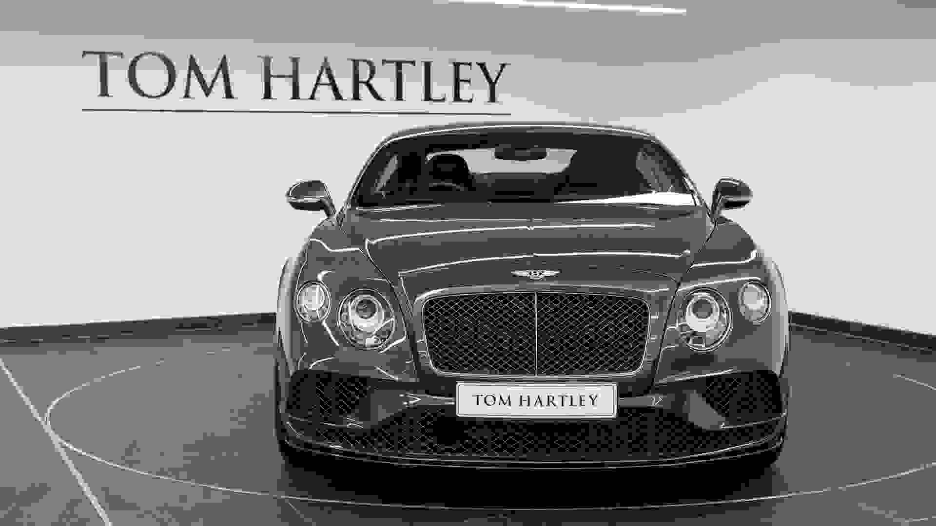 Bentley CONTINENTAL GT Photo 42acda20-151d-4ef1-b800-a288bc553e65.jpg