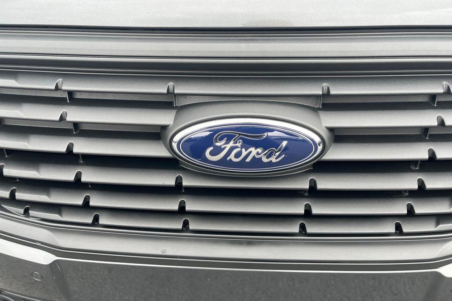 Ford TRANSIT CONNECT Photo 42b0563d-9c31-40b4-a582-be89861dff54.jpg