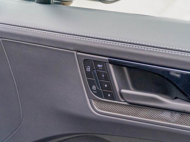 PORSCHE Cayenne Photo 27