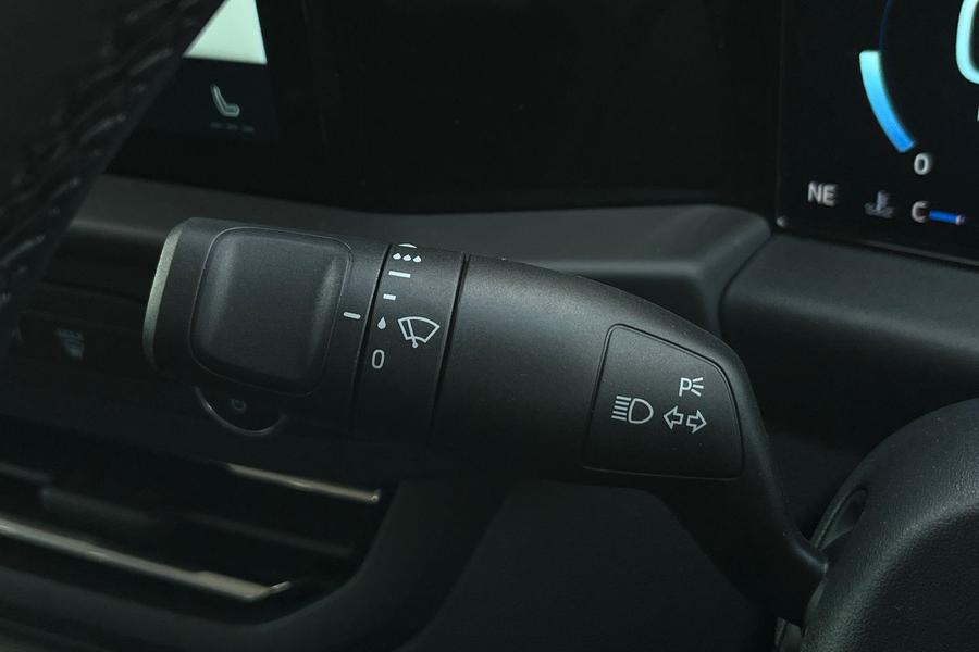 Ford TRANSIT CUSTOM Photo 42ba8a8b-39b0-46e3-ade2-f6a66567ce17.jpg