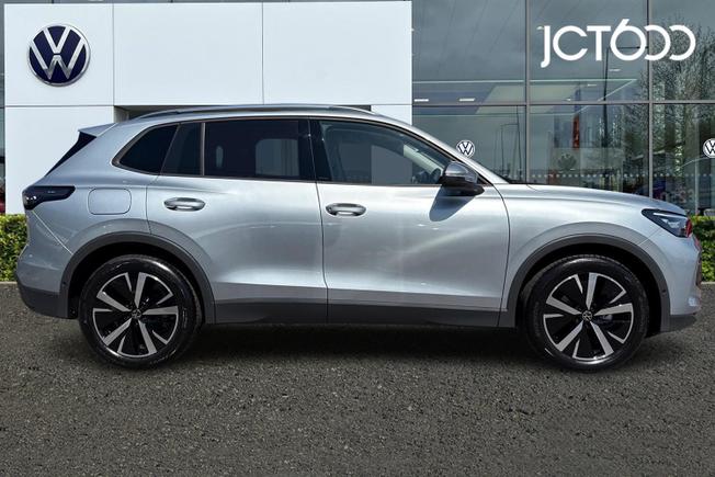 VOLKSWAGEN Tiguan  Photo 4