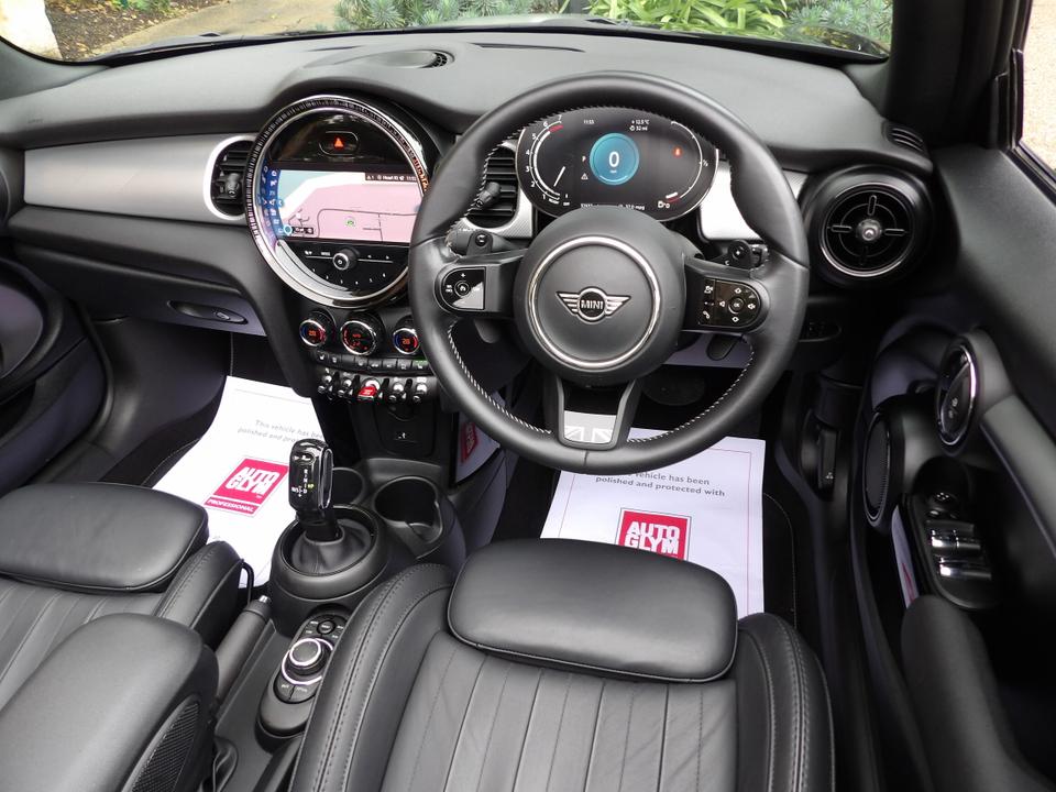 Used MINI Convertible LS21AZB 28