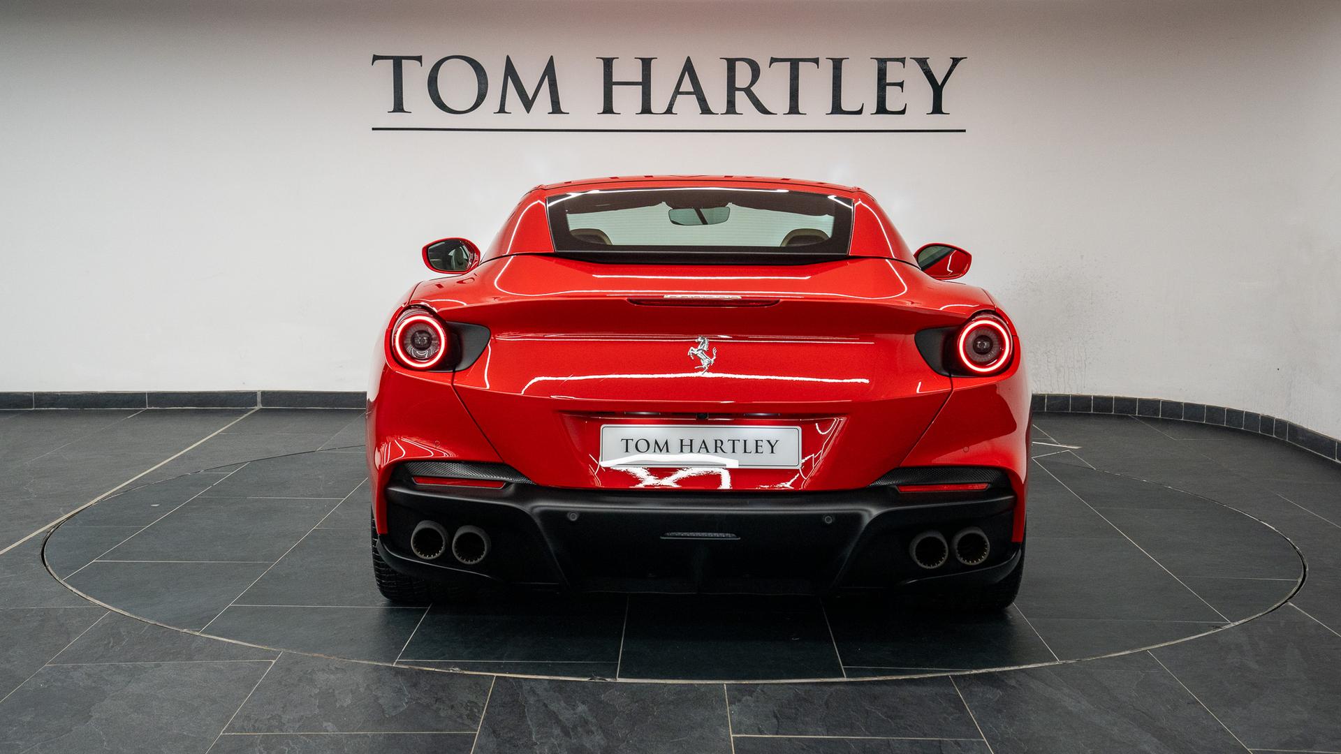 Ferrari Portofino Photo 42db0588-eb0c-41cb-8c37-15e9c0848554.jpg
