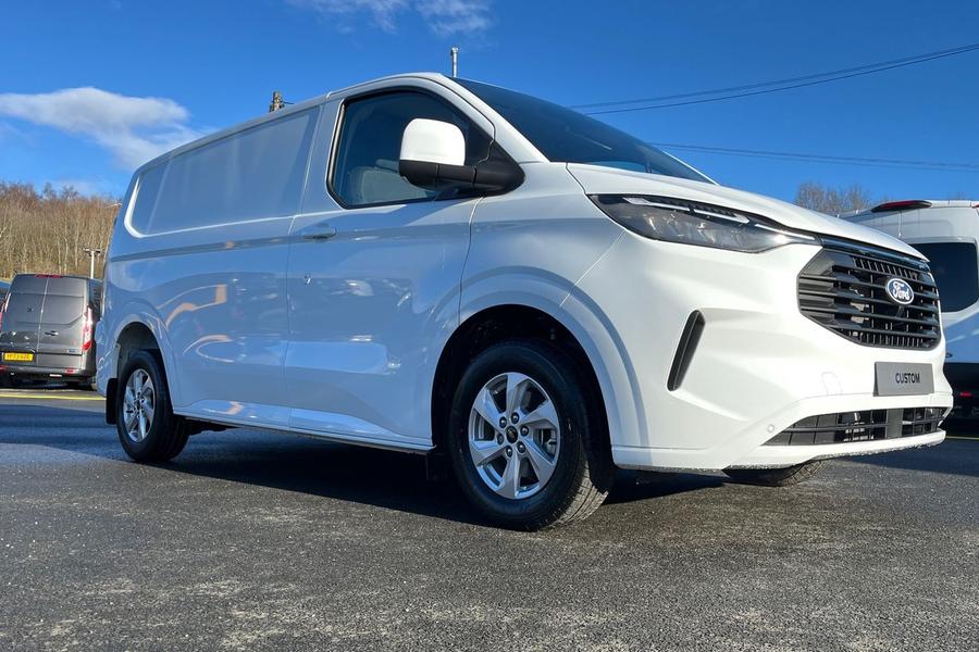 Ford TRANSIT CUSTOM Photo 431725aa-0eaf-48d5-b019-5090cde3d994.jpg