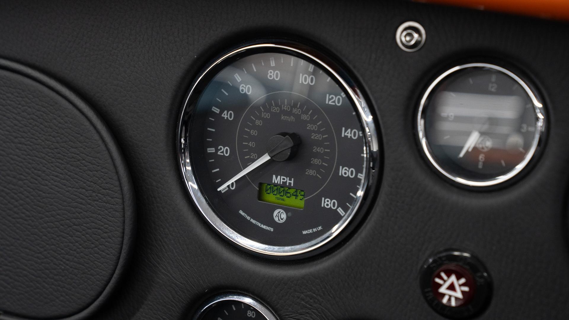 AC Cobra 378 Photo 43431330-fed5-4ede-bc11-310d39c2774a.jpg