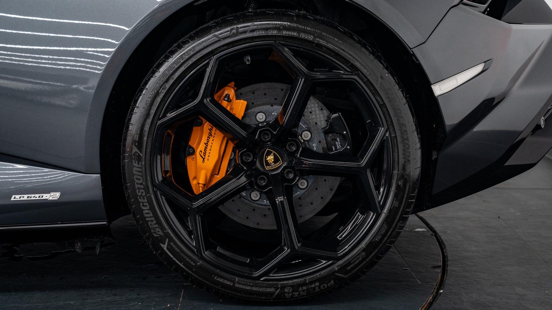 LAMBORGHINI Huracan Photo 434d9696-c00b-488b-b0c8-8d7c4620f4a7.jpg