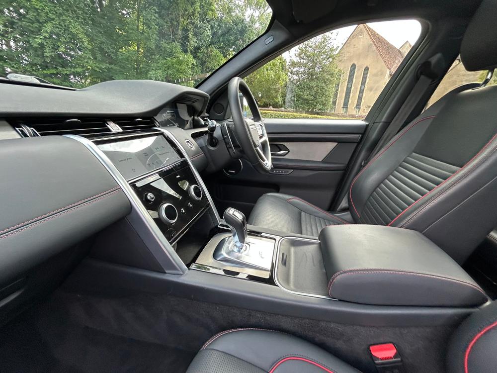 Used Land Rover Discovery Sport AU71OKE 37