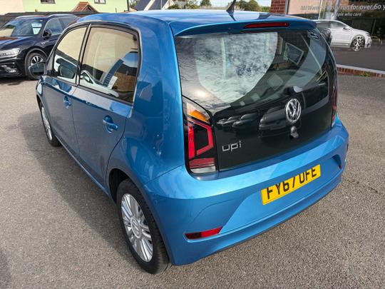 Volkswagen up! Photo 43537ed2-4fad-406f-889f-c183ae84c862.jpeg
