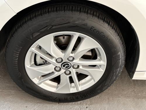 Mazda Mazda2 HYBRID Photo 436cc94d-40dd-426a-9d0c-02c71e6ff173.JPG