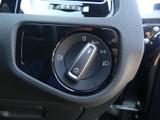 Volkswagen Golf Photo 22