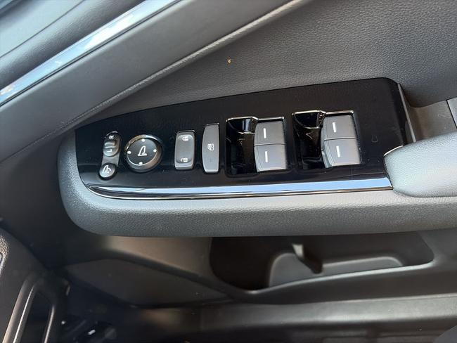 Honda HR-V Photo 4374b924-9592-43a6-90a9-4db03cb1bd80.jpg